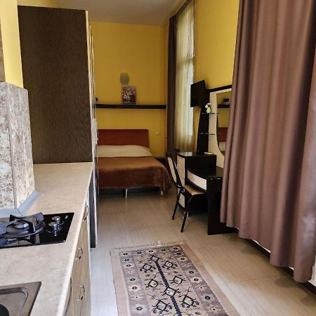 Apart-Hotel Gala In The Center Of Tbilisi Buitenkant foto