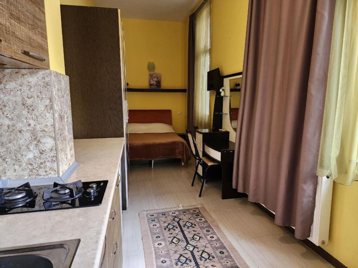 Apart-Hotel Gala In The Center Of Tbilisi Buitenkant foto