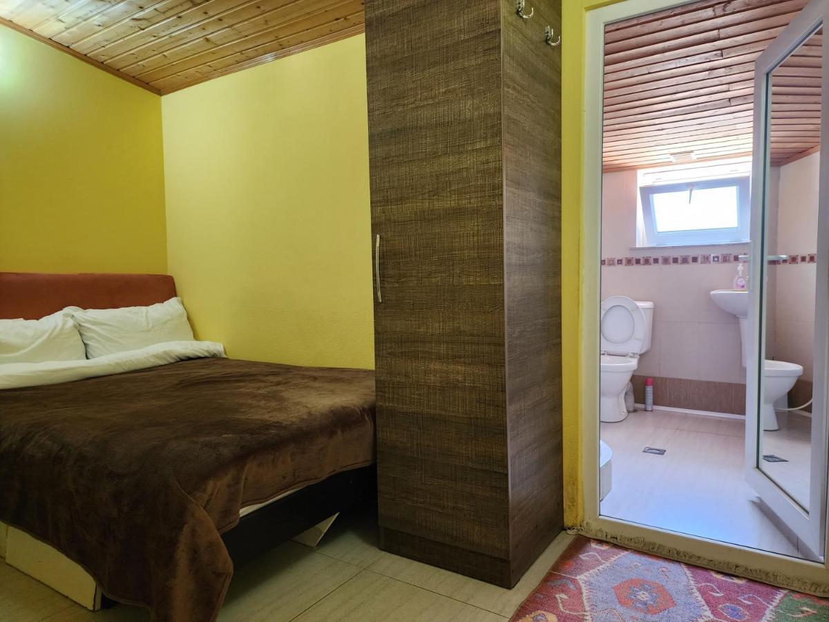 Apart-Hotel Gala In The Center Of Tbilisi Buitenkant foto